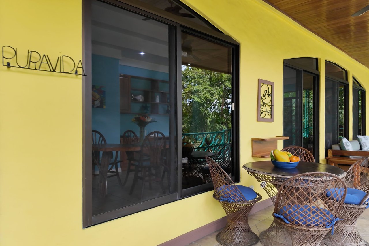 Turn-Key Jungle Retreat Home in Manuel Antonio