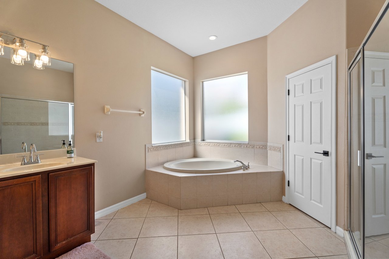 619 Largovista Dr