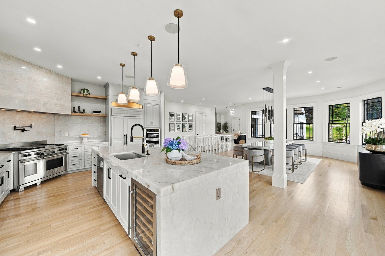 An Exceptional Southborough Estate