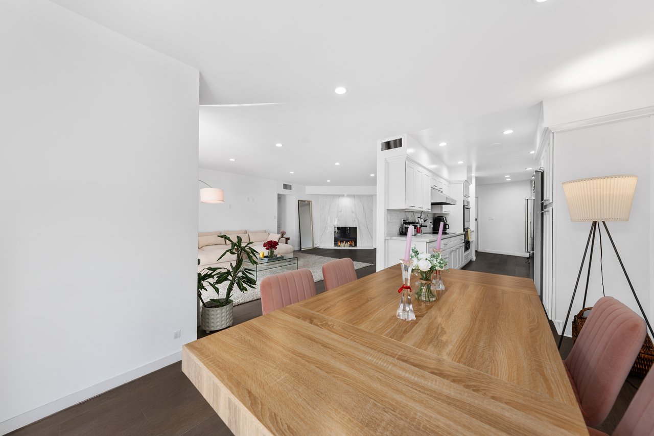 11970 Montana Ave Unit: 207, Brentwood 