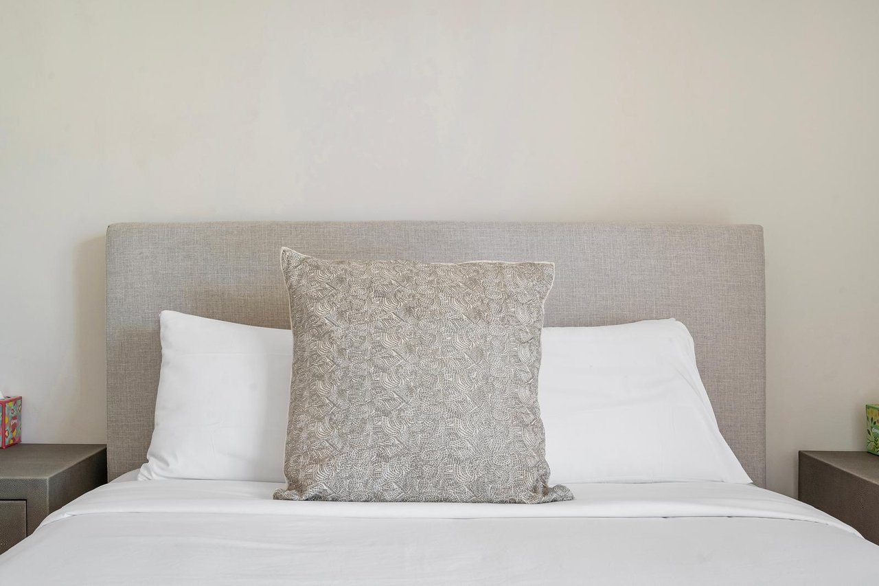 King David Short-Term Rental | Prime Location