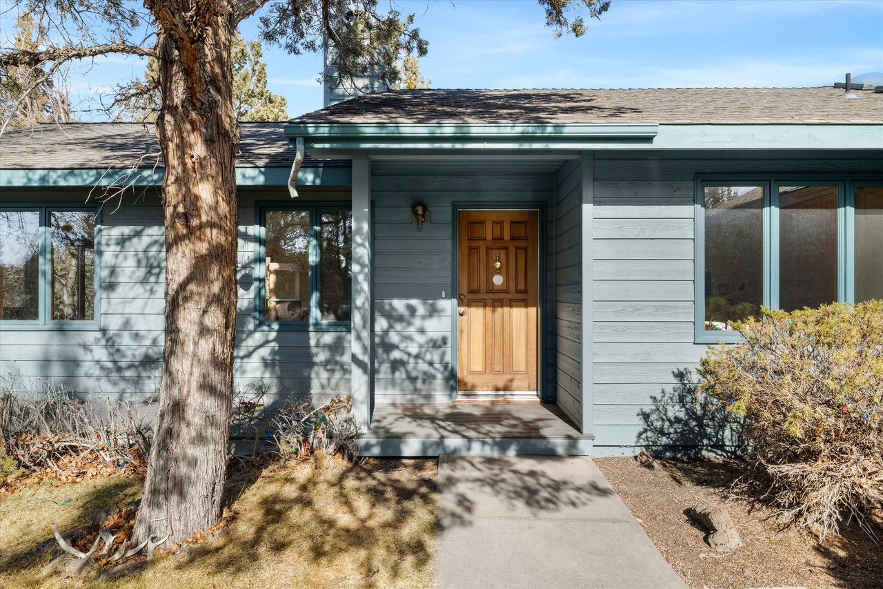 63545 Deschutes Market