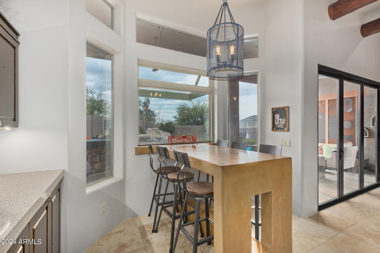 1540 E Villa Theresa