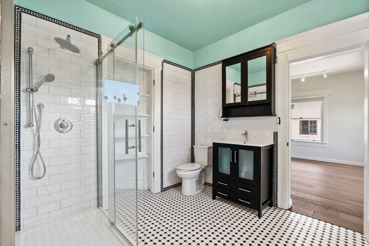 1810 Westmoreland Blvd, Los Angeles