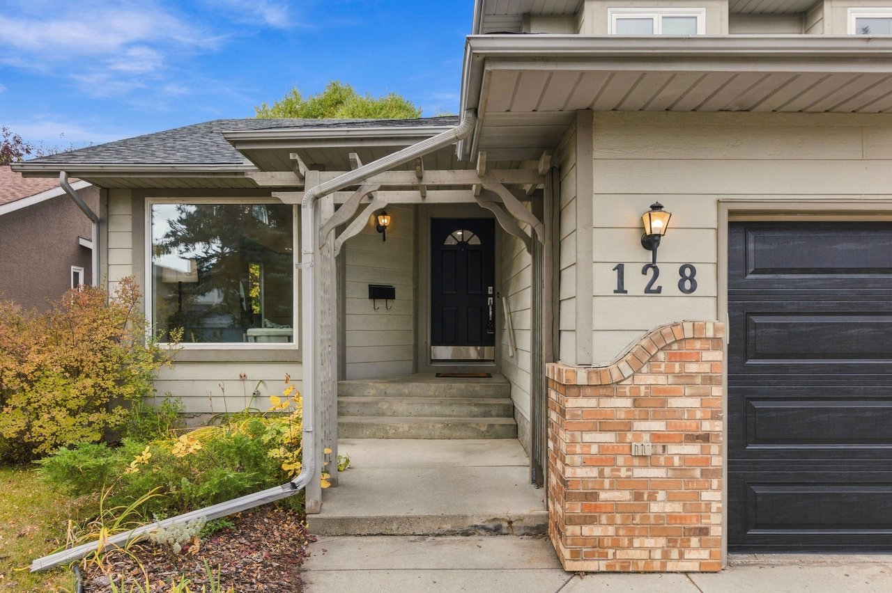 128 Sunvista Close SE
