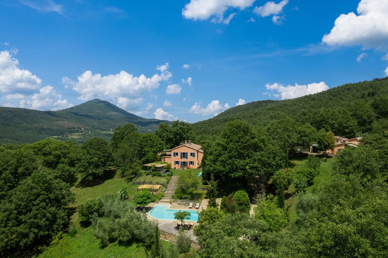 Renovated 18th Century Tuscan Home With Beautiful Hill Views