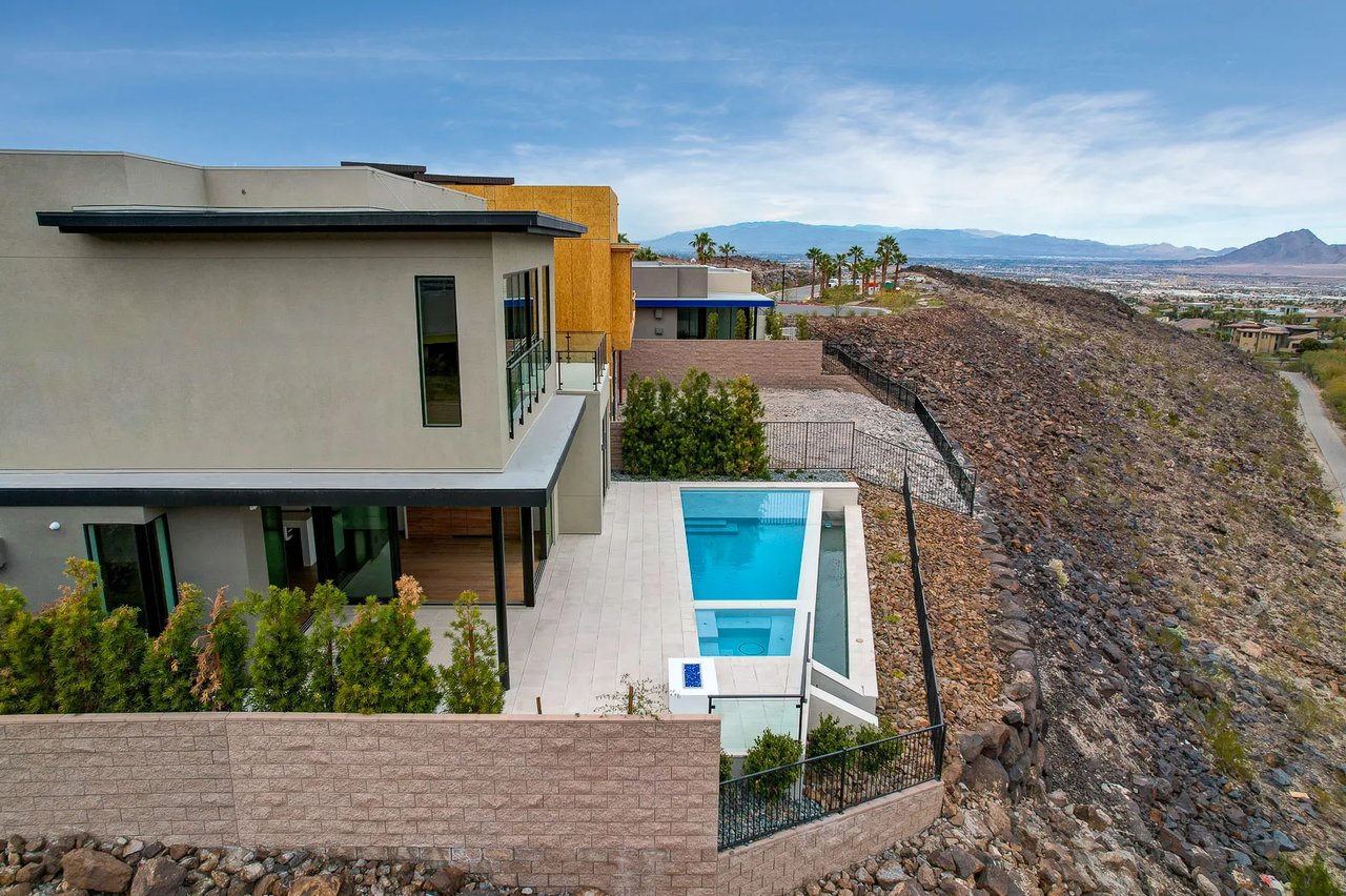 Modern Model Home for Sale in MacDonald Highlands