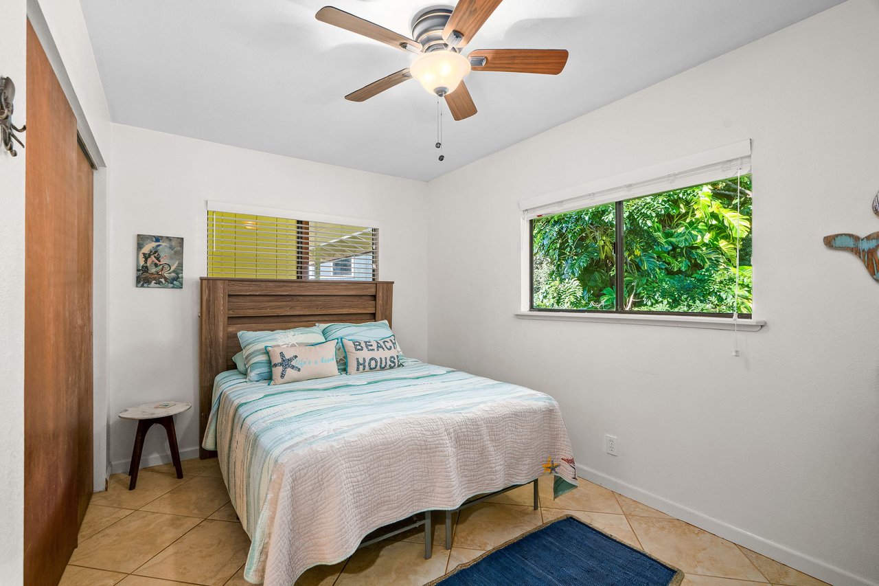 1786 AWAA PL, KAPAA, HI 96746