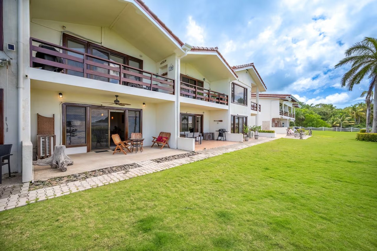 Pacific Beach Condo #7 - Beachfront Playa Potrero