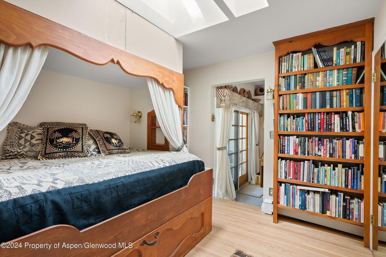 254 Twining Flats Rd