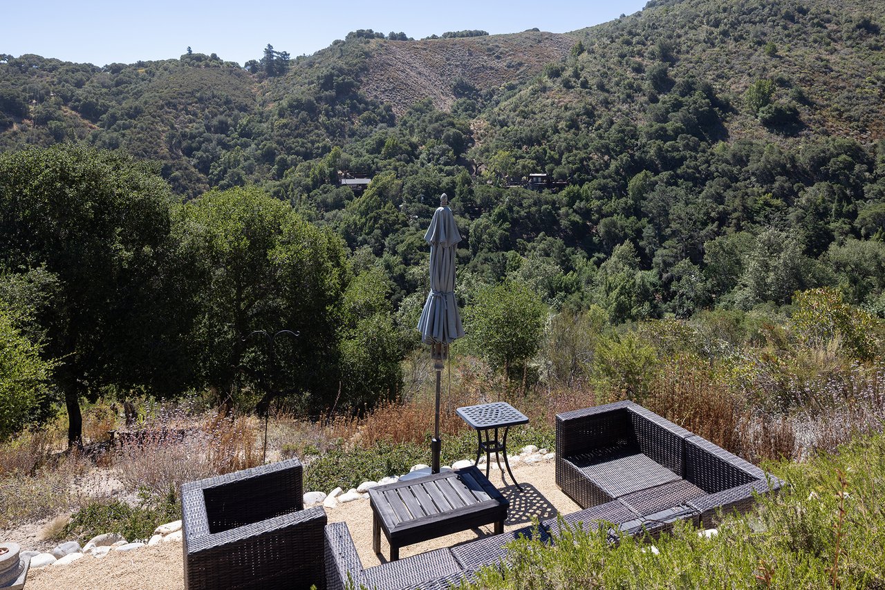 The Valley Hideaway