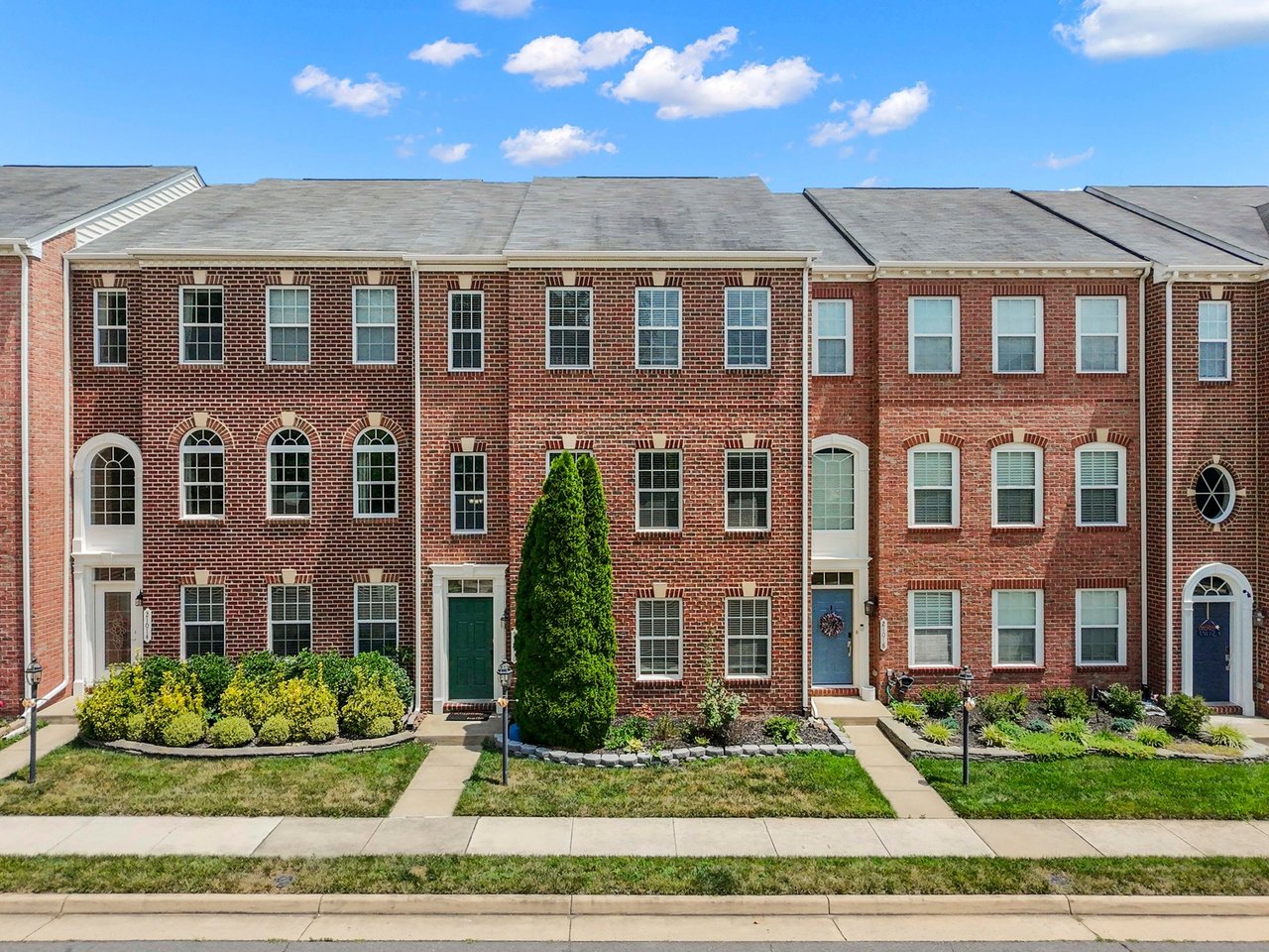 21016 Courtland Village D