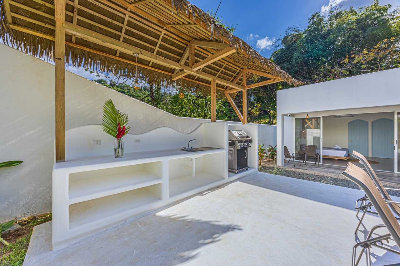 Villa Pacífica – Elegancia, Privacidad y Confort en Uvita  