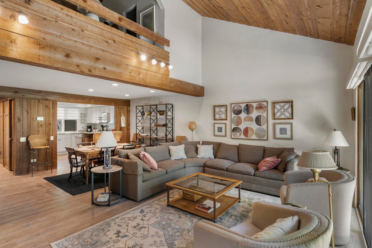 Wildwood Condo, Walloon Lake