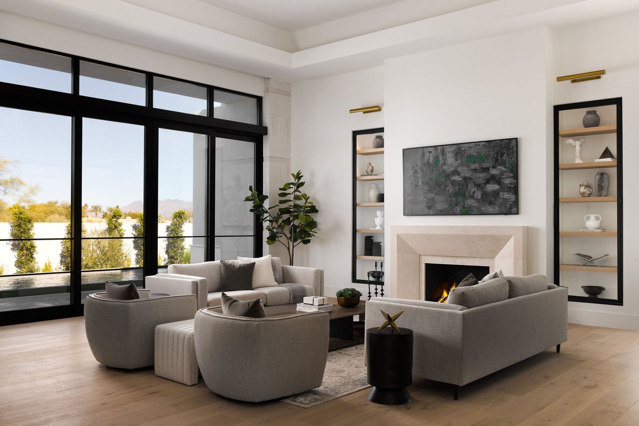 6512 E HUMMINGBIRD LN