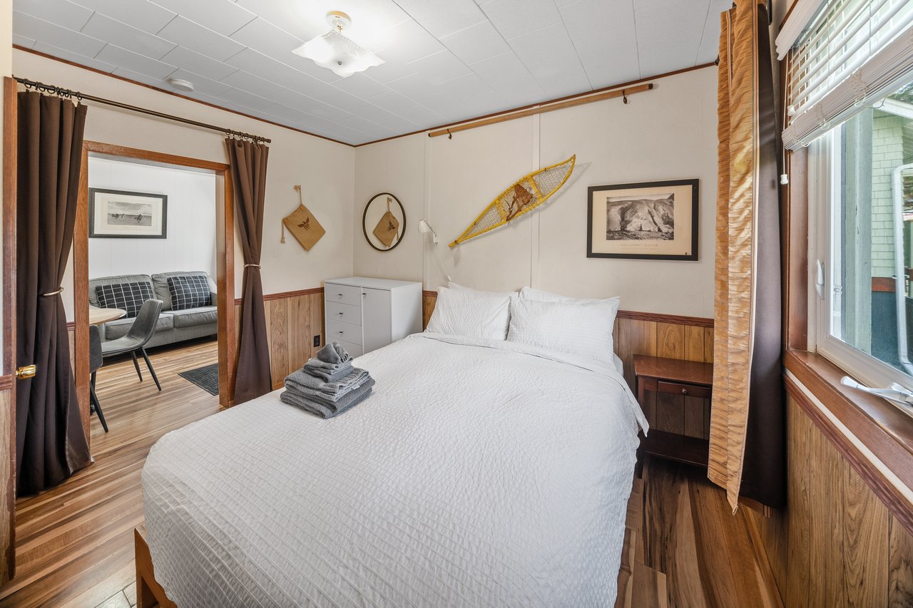 Beaver Street Cabins Banff | B&B Inn