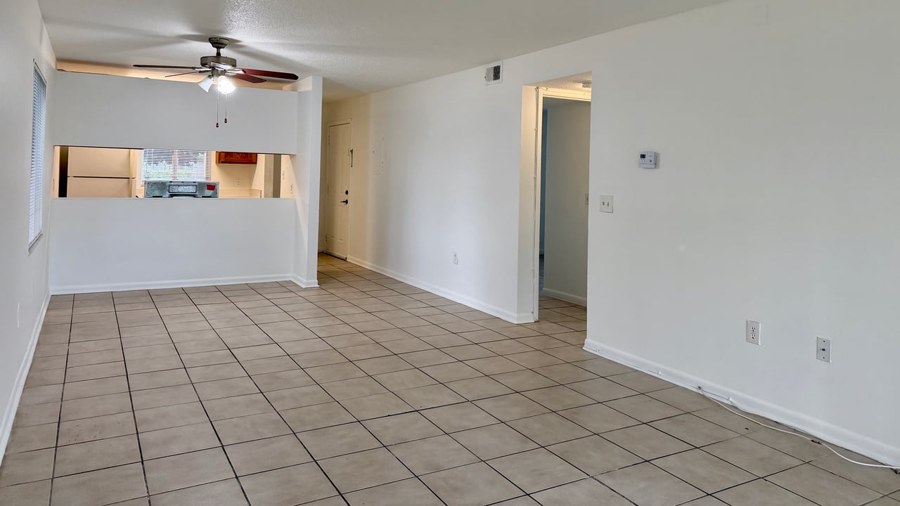 Spacious Ground-Floor Apartment for Lease in Winter Springs