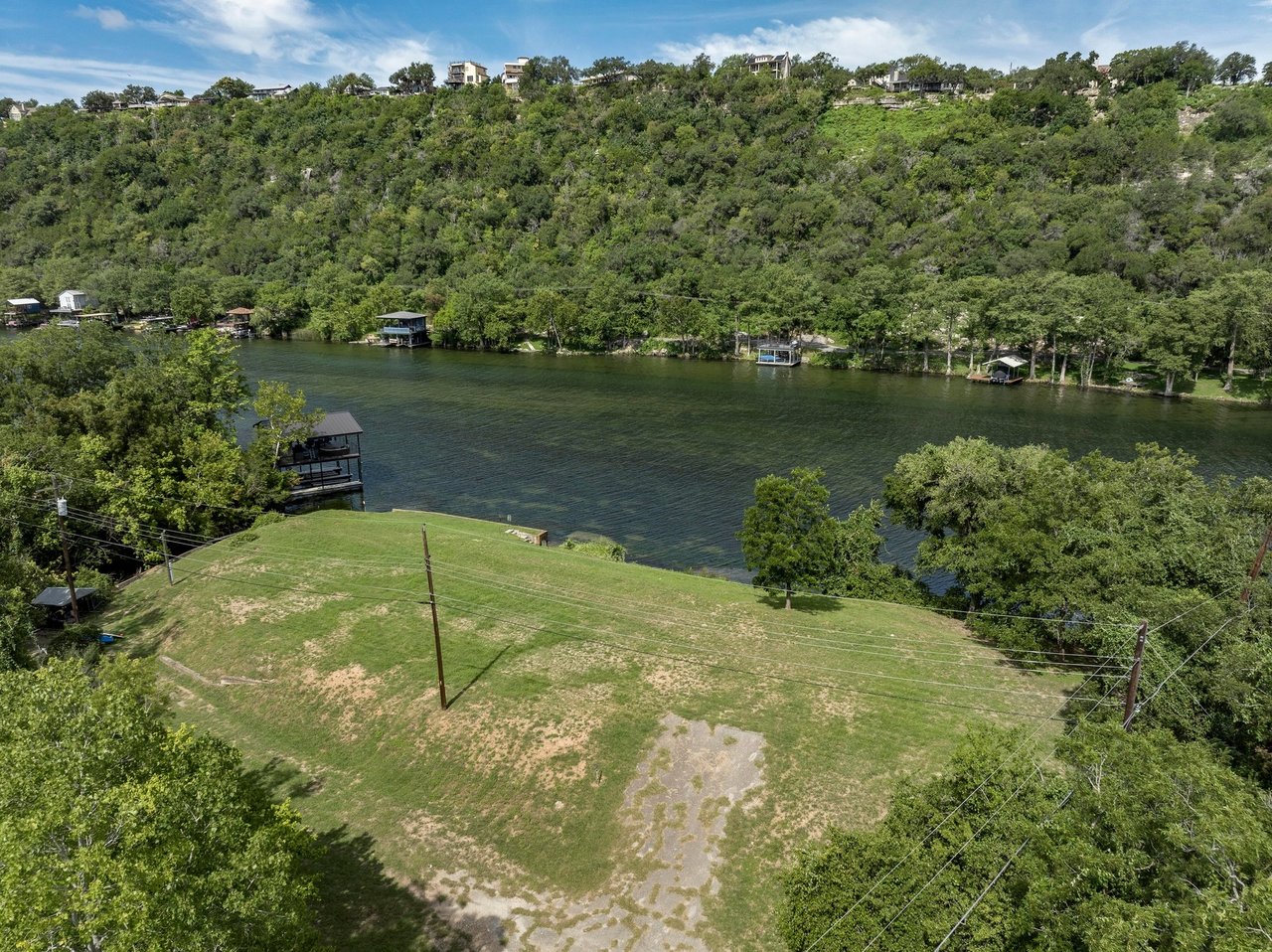3418 Blue Jay Lane