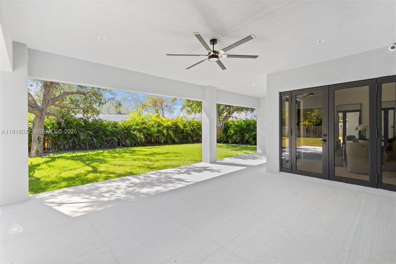 8240-sw-193-terrace-cutler-bay-home-sold-luxury