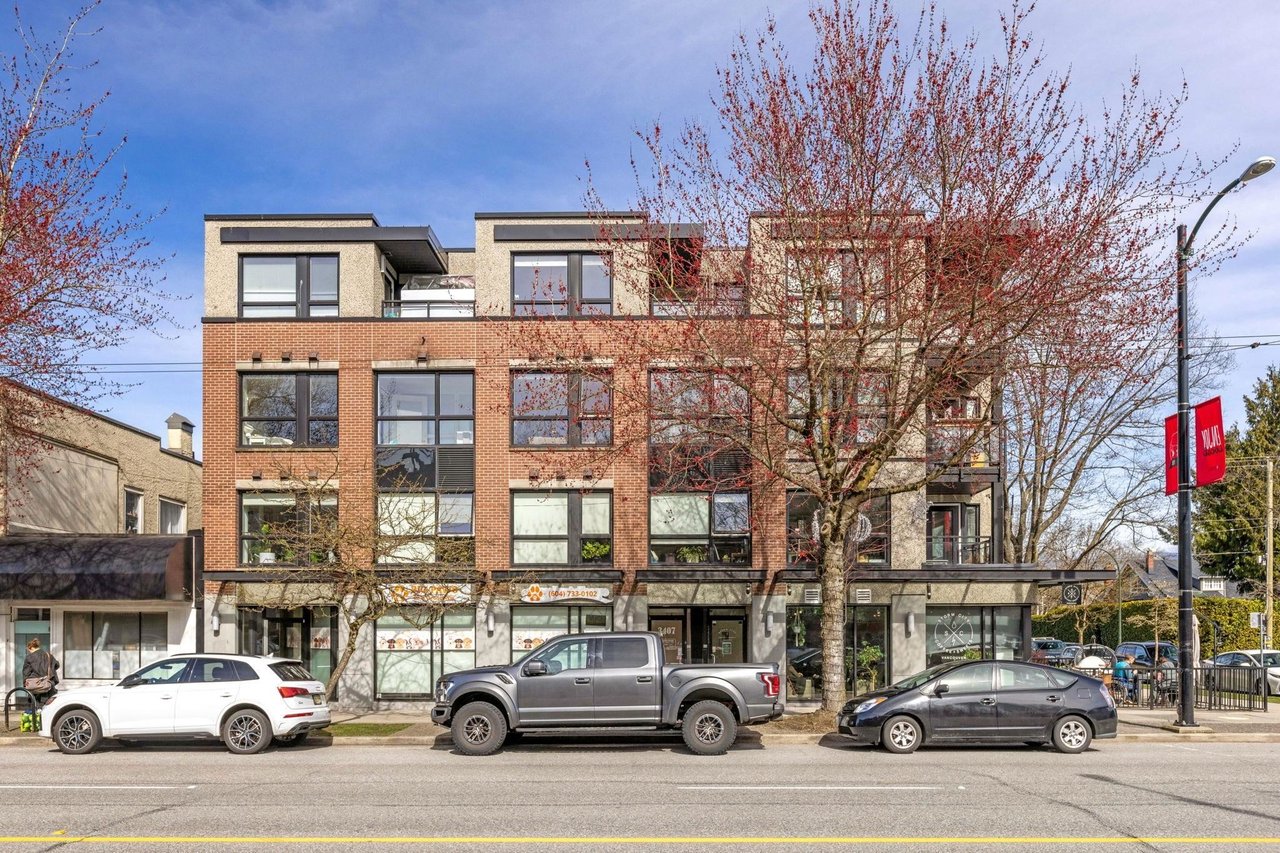 2481 Waterloo St, #403