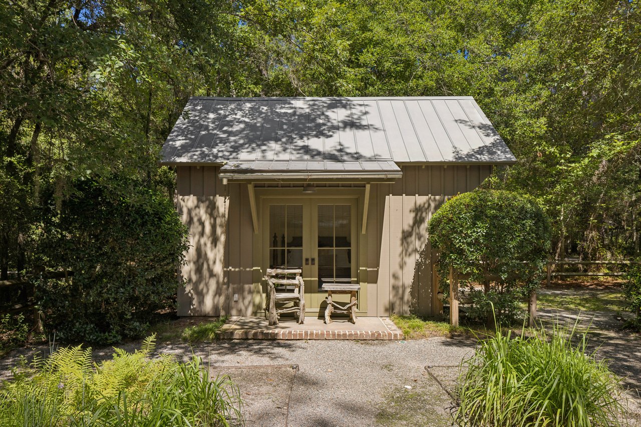 13 Barksdale Lane