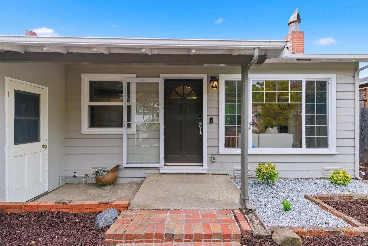 1112 Escalero Avenue