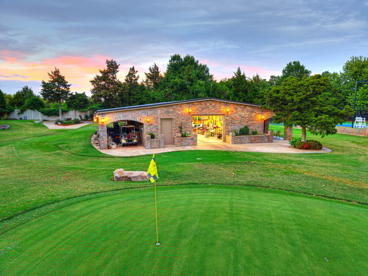 Private 18-Hole Golf Course Estate with Pickleball Court – A Once-in-a-Lifetime Opportunity in Edmond, Oklahoma - Wyatt Poindexter - The Agency OKC 
