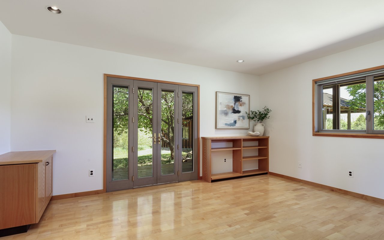1950 Senda Rocosa Street