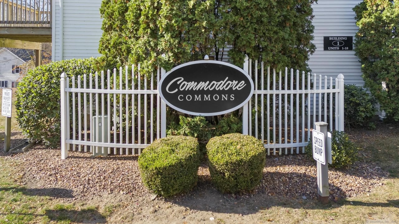 46 Commodore Commons 46