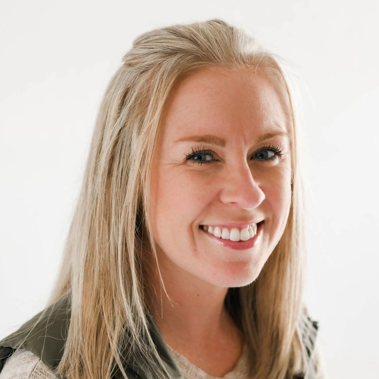 Shannon Mckinstry South Windsor, CT Real Estate Agent Headshot