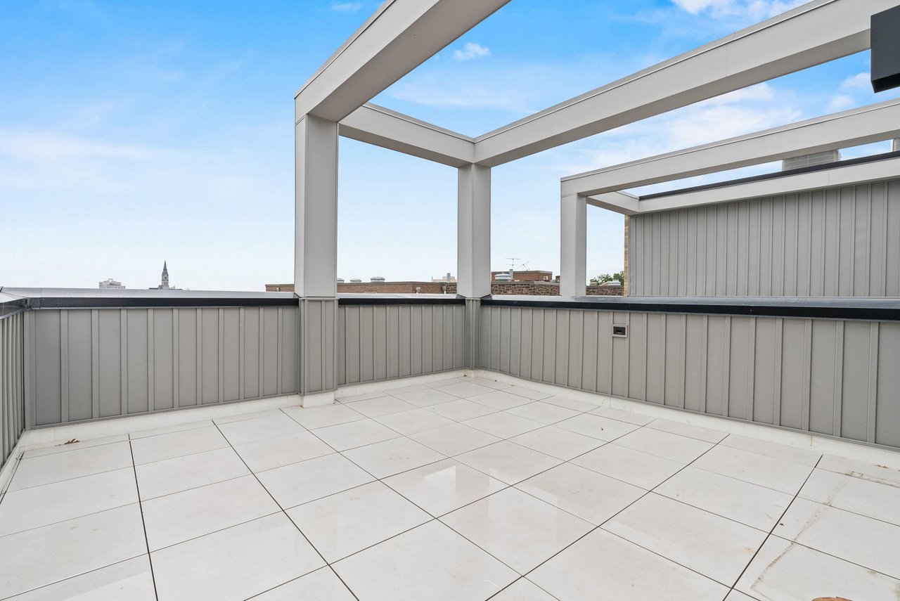 656 Fairmount Ave, Philadelphia, PA 19123