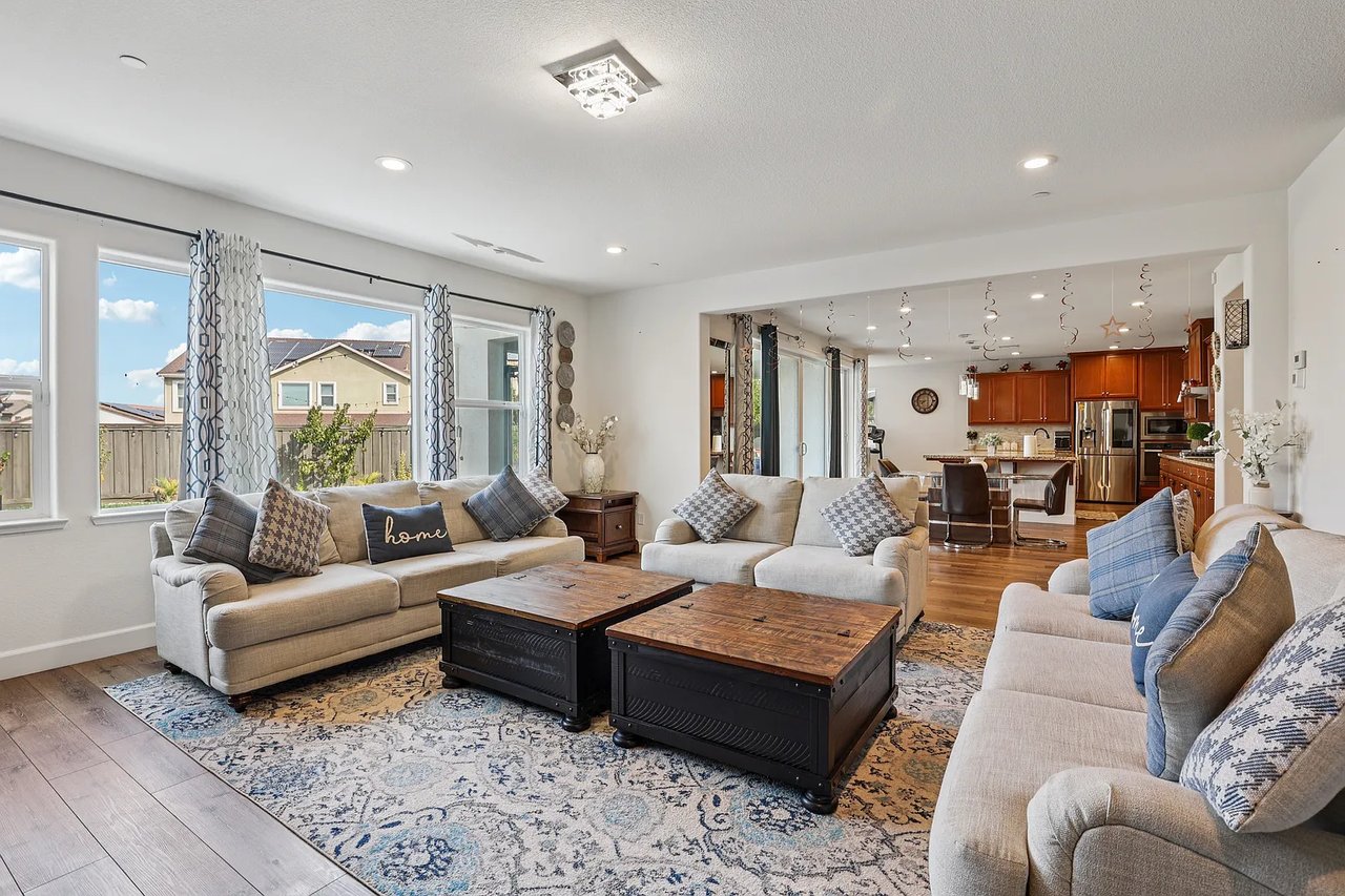 2371 Rio Grande Dr