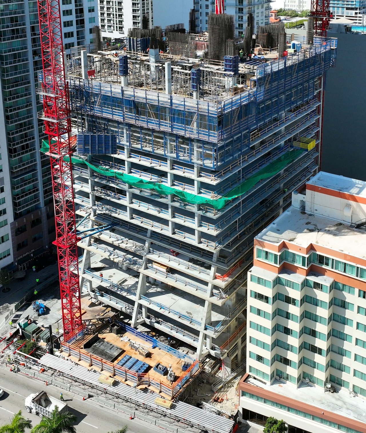 March 2025 | Waldorf Astoria Supertall Rises to 19th Floor