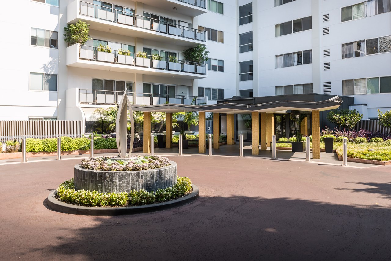 1155 North La Cienega Boulevard, Unit 610
