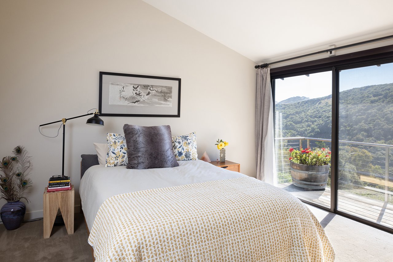 The Valley Hideaway