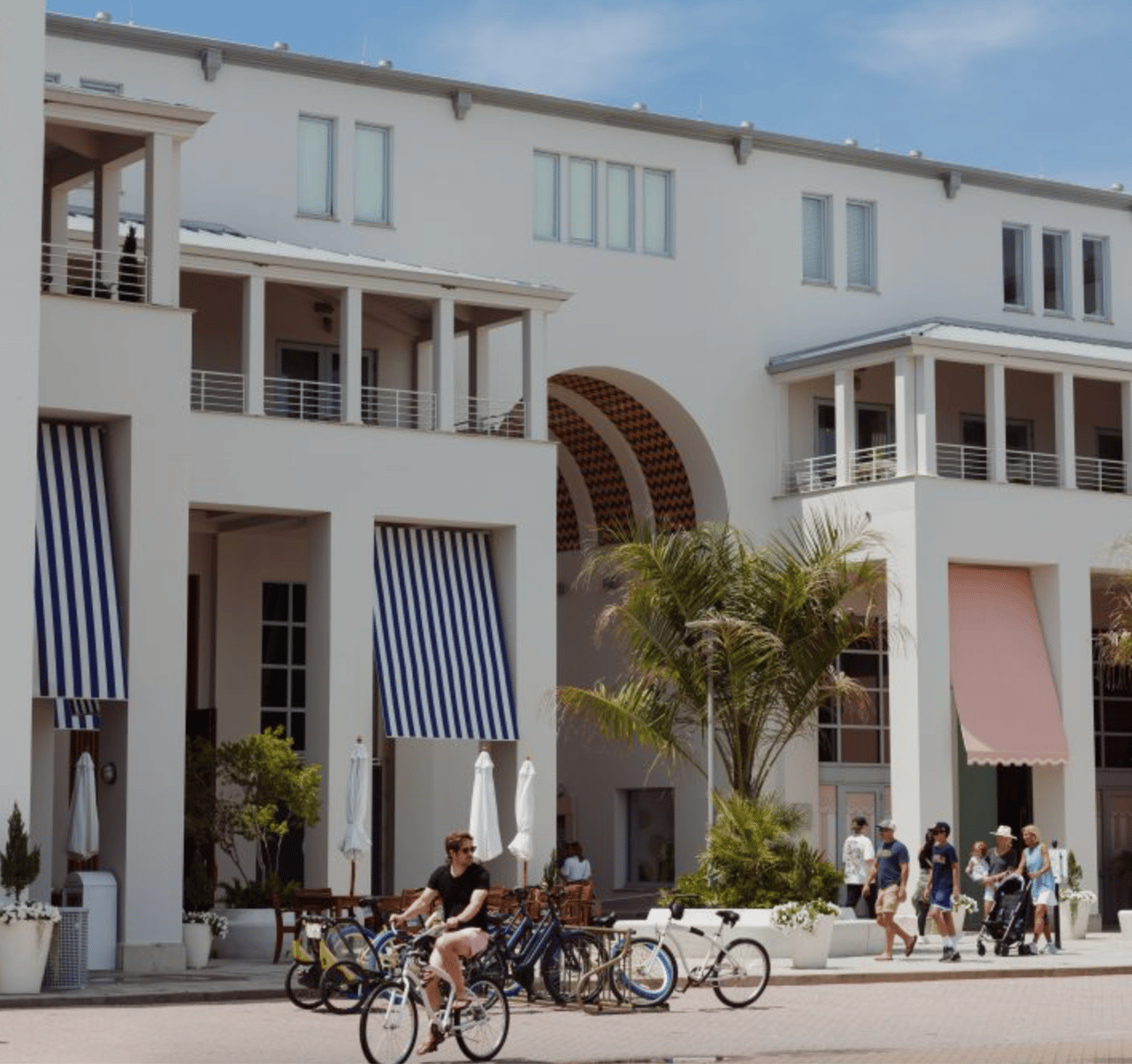 Seaside Condos vs Cottages: Choosing Your 30A Home