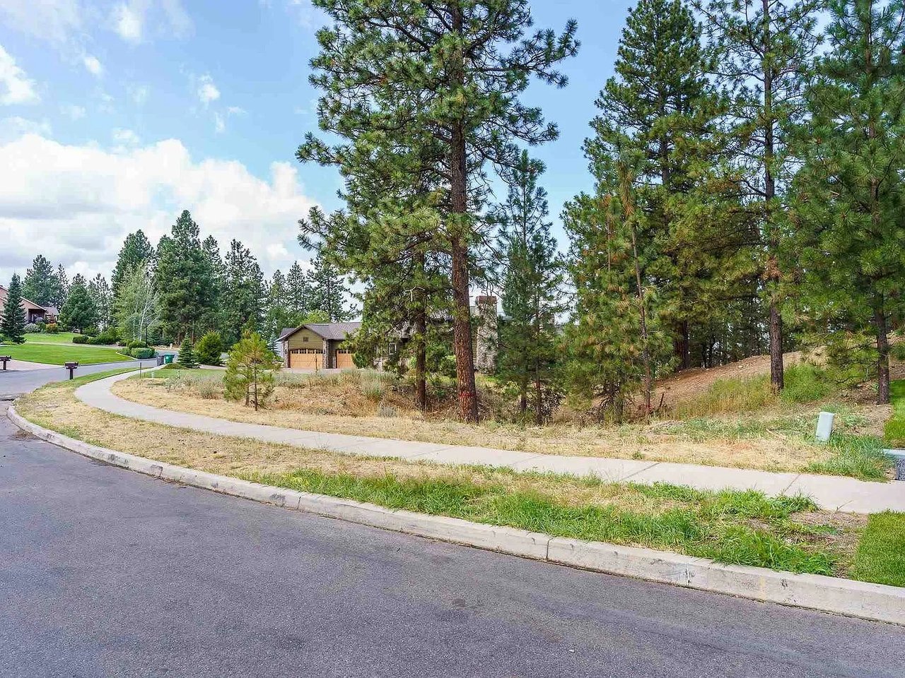 21575 E Meriwether Ln