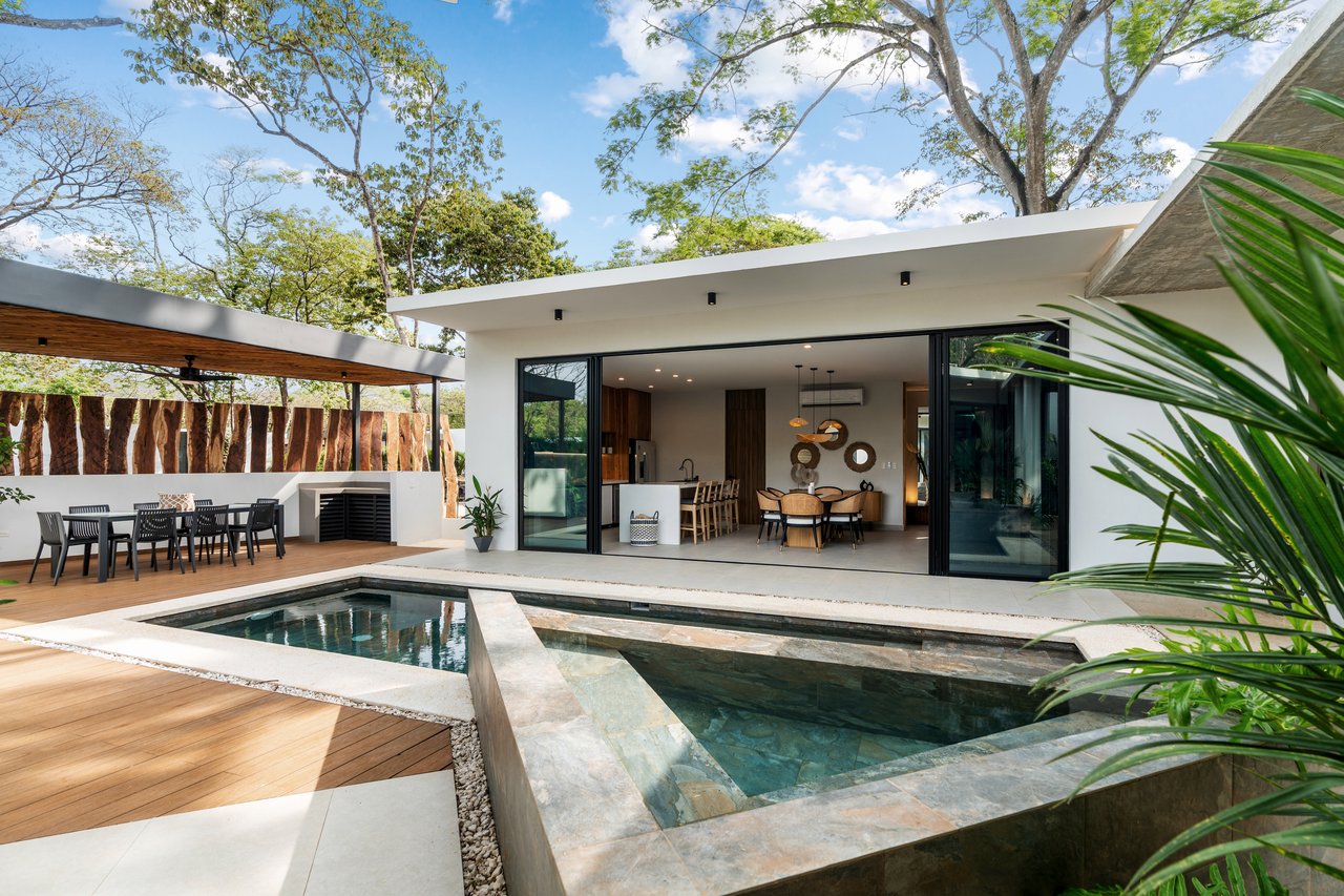 Numandi | 3-Bedroom Single-Story Residence with Private Pool – Playa Avellanas