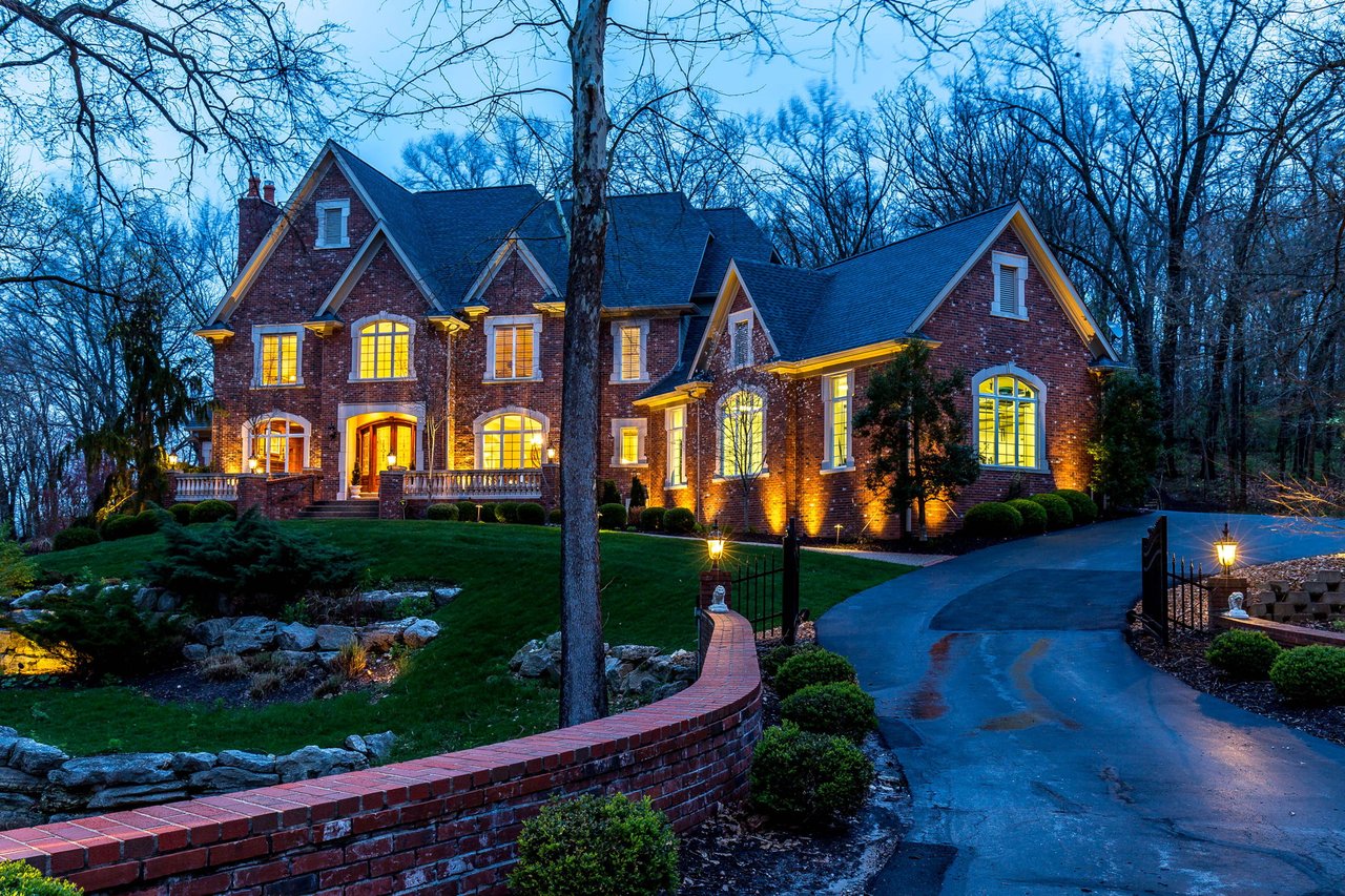 1105 Shepard Oaks Drive