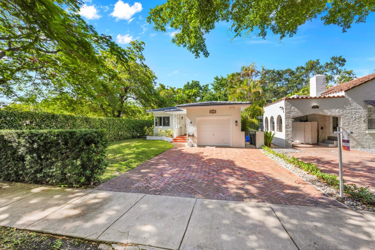 Coral Gables Corner Charmer
