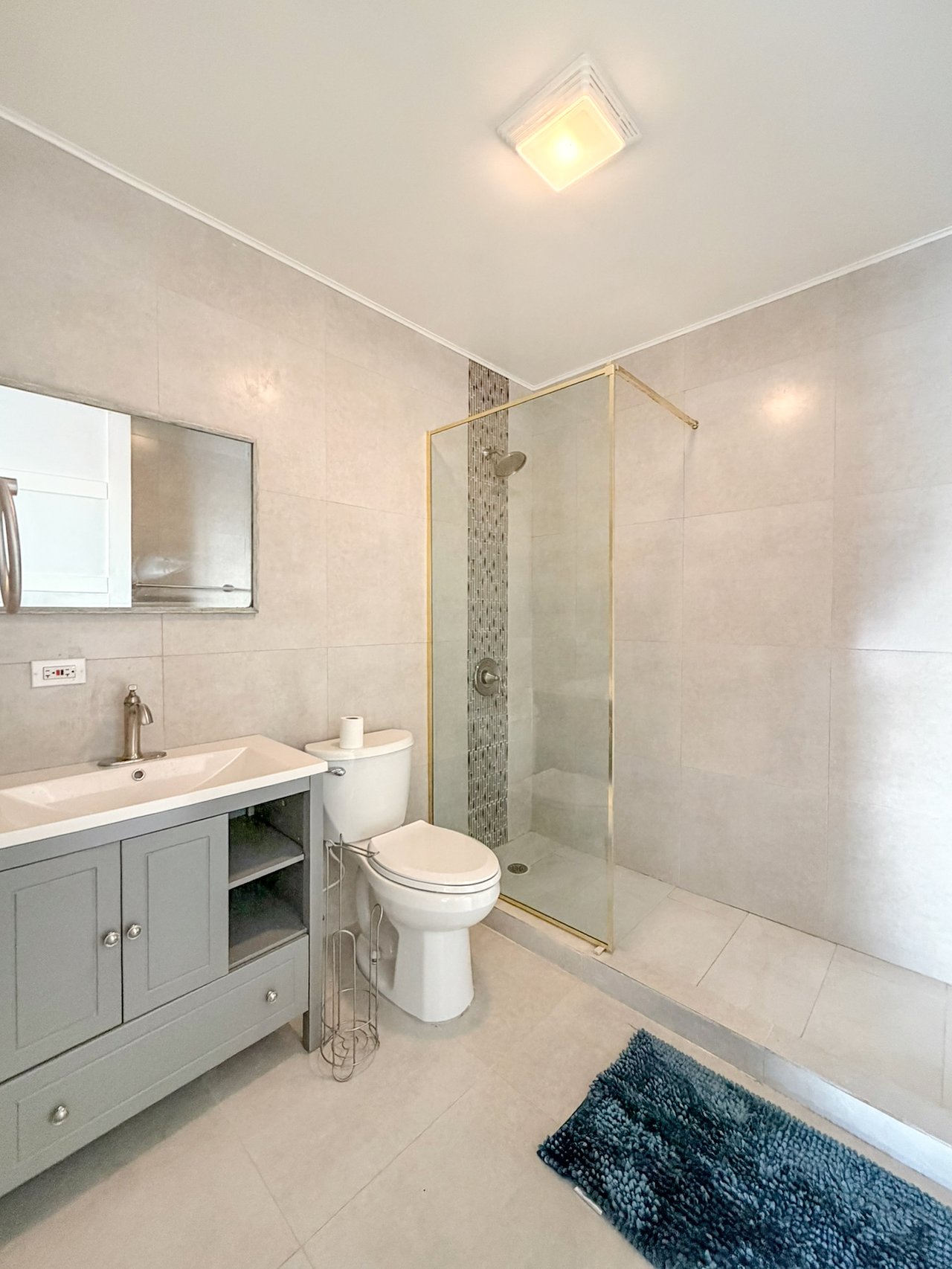 987 Butu Mountain 1 Bedroom Apartment