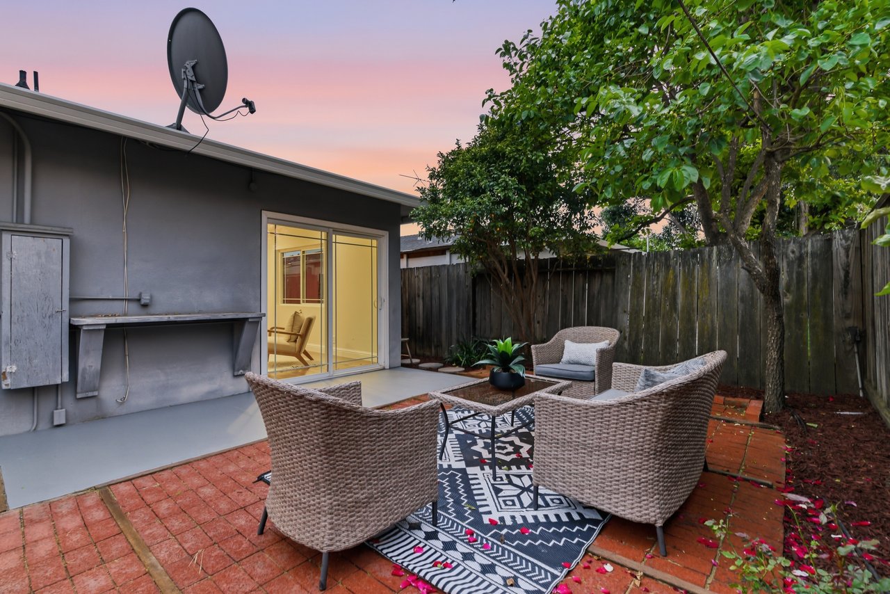 3240 Santa Maria Avenue