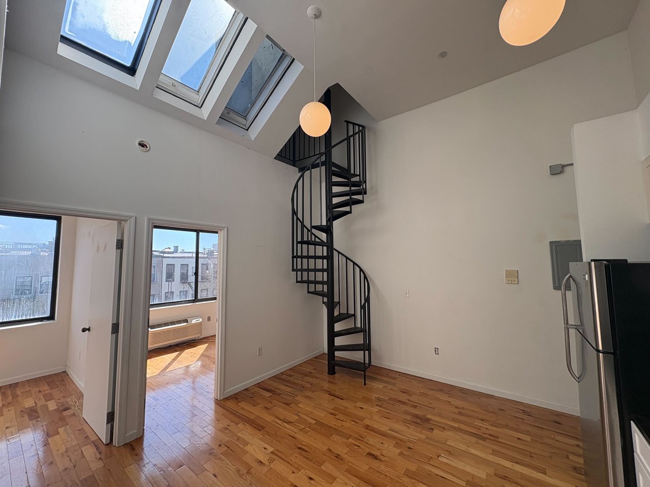 324 Melrose Street 4A
