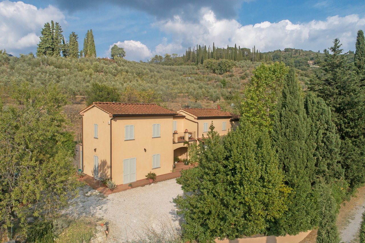 Delightful country house for sale in Castiglion Fiorentino, Arezzo