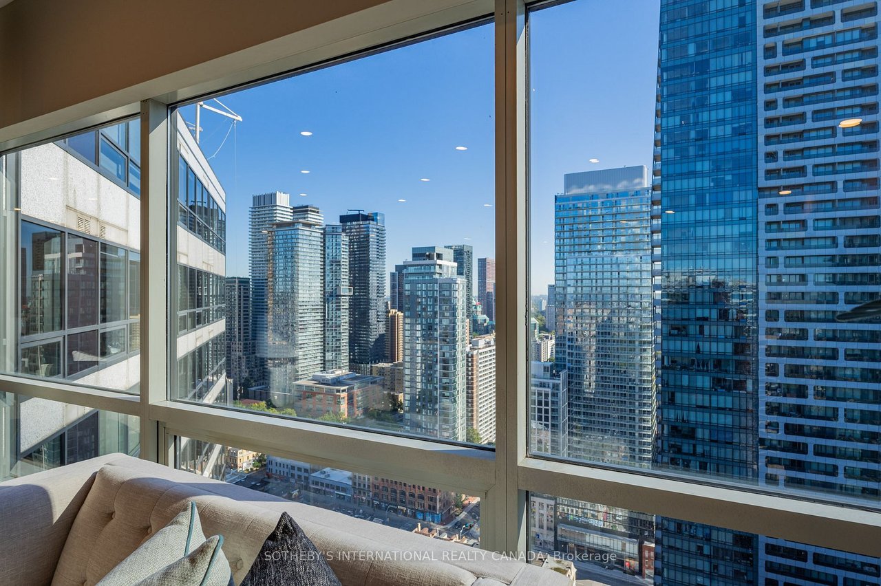PENTHOUSE IN THE SKY