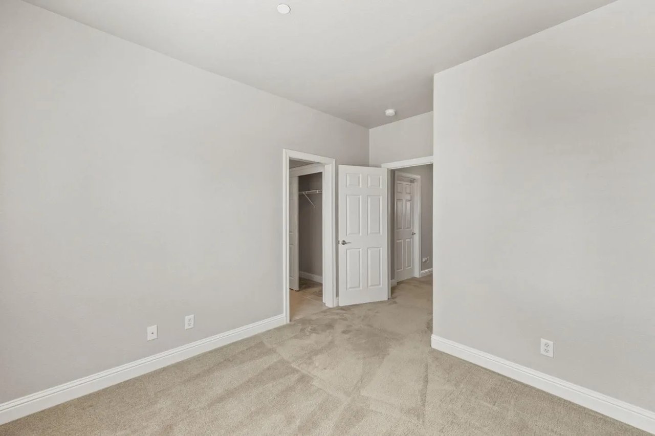 34149 Canvas Back St