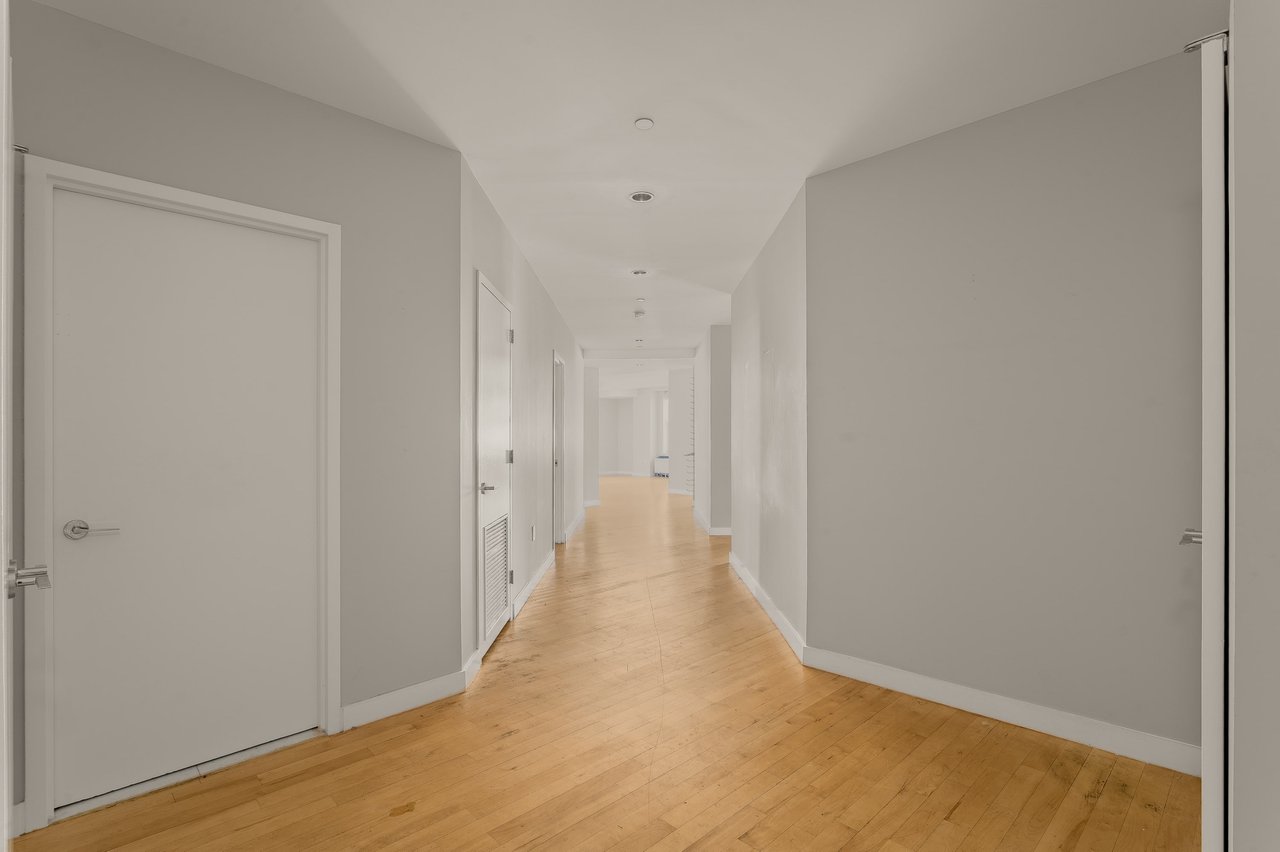 15 Broad St, #2920