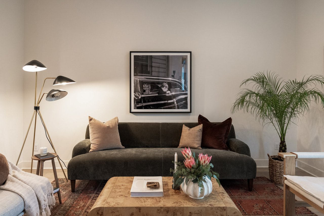 Just Listed in Silver Lake: 2210 Tom Mix Rd