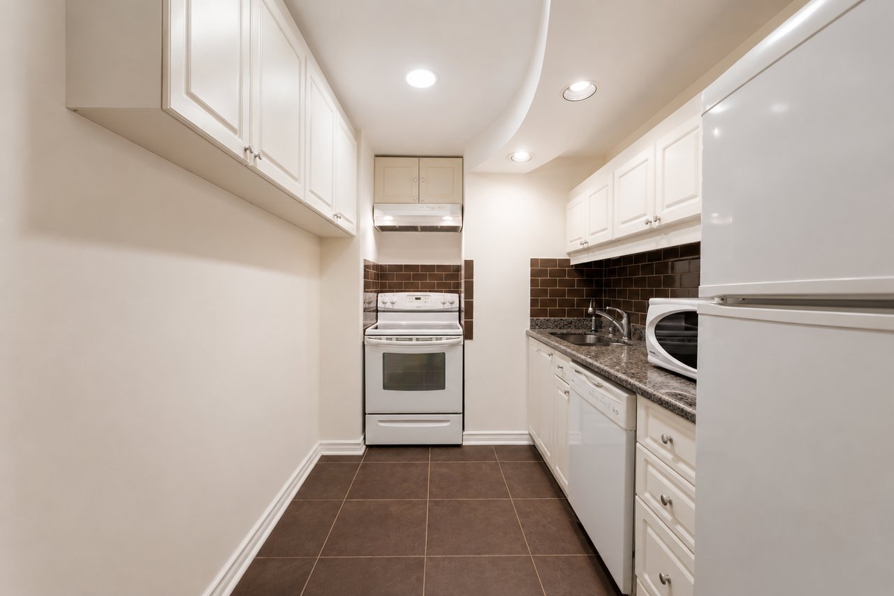 5 Hyde Park Drive