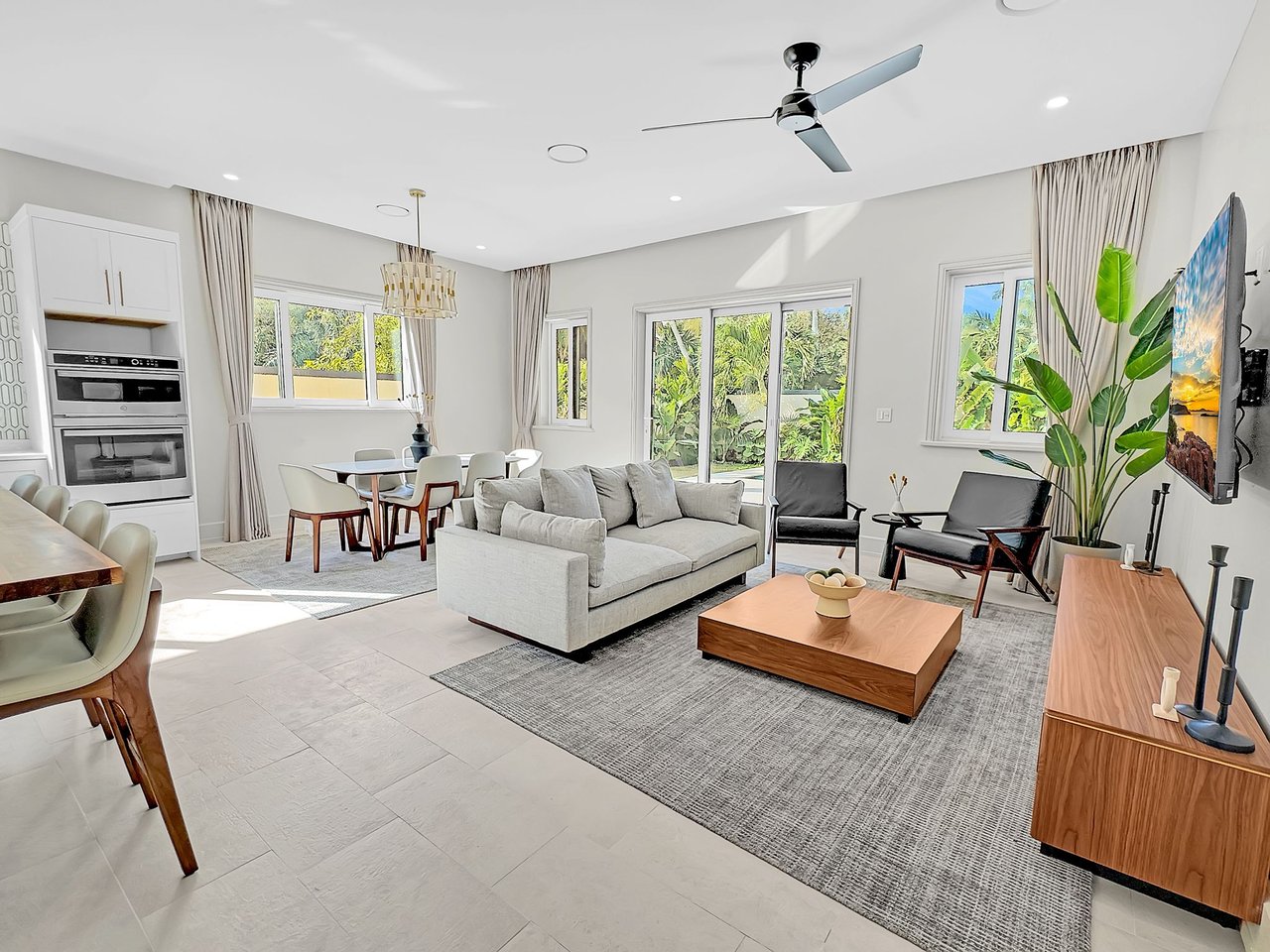 15 Balmoral, Sanford Drive